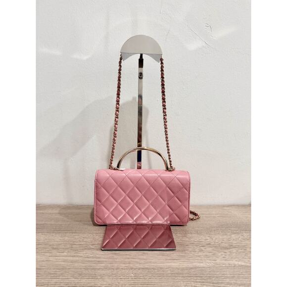 Chanel Quilted Leather Crystal Embellished Clutch Handbag with Chain Strap Pink - Picture 5 of 13